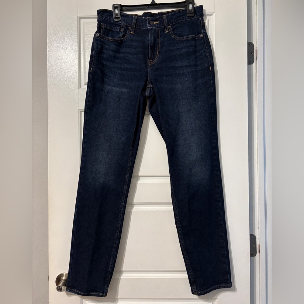 Old Navy Athletic Taper Men’s Jeans, Size 31x32 with built in flex, dark wash